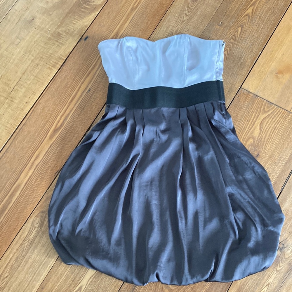 H&M balloon dress. Super cute!